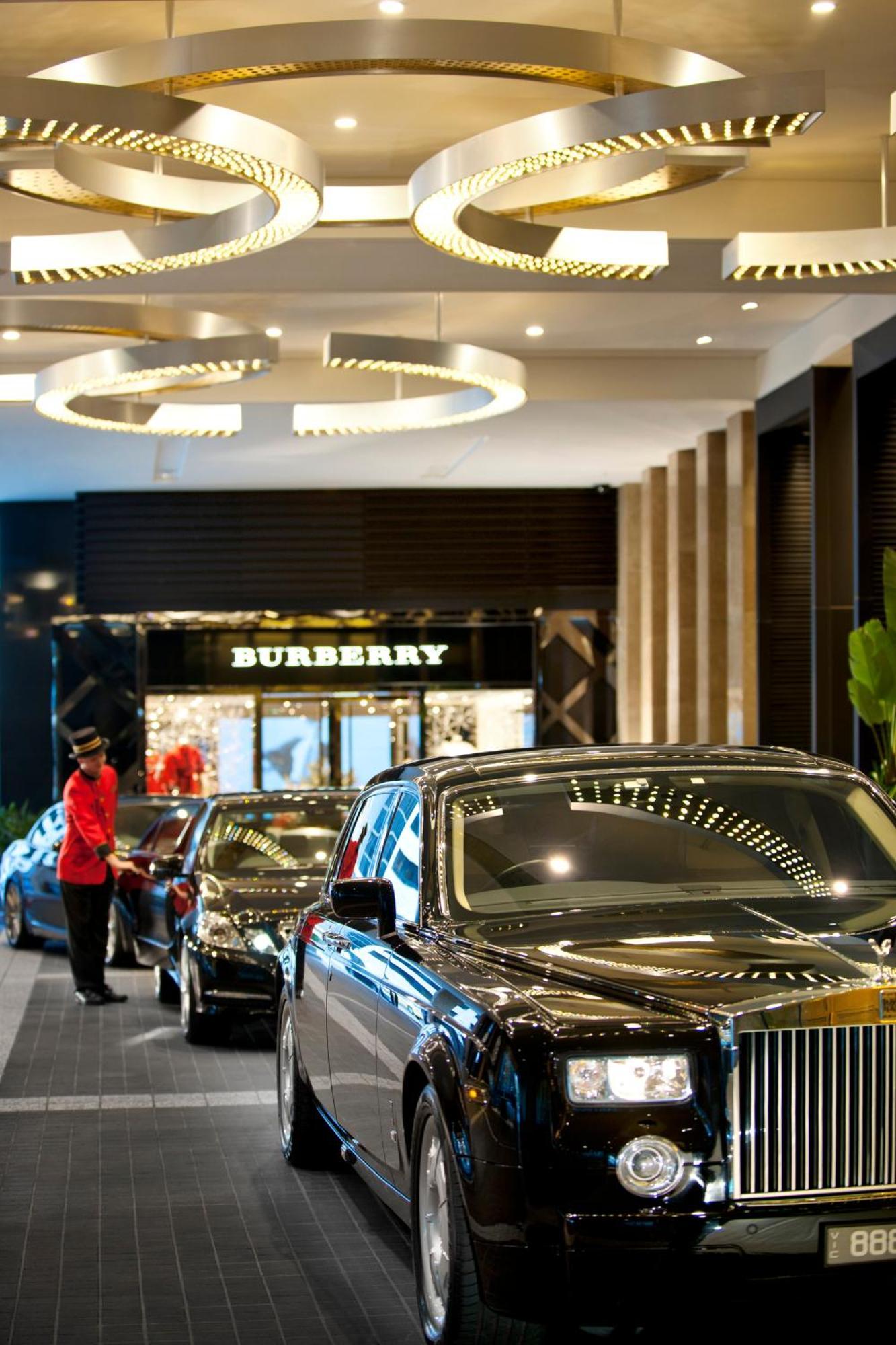 Crown Towers Melbourne Hotel Екстериор снимка A Burberry store in Hong Kong